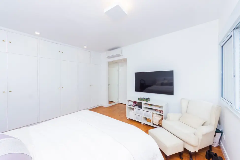 Apartamento com 3 quartos à venda, 187m2 em Jardim Paulista, São Paulo - SP - imagem 3 Foto 3 de Apartamento com 3 quartos à venda, 187m2 em Jardim Paulista, São Paulo - SP