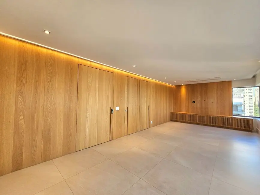Apartamento com 3 quartos à venda, 192m2 em Campo Belo, São Paulo - SP - imagem 5 Foto 5 de Apartamento com 3 quartos à venda, 192m2 em Campo Belo, São Paulo - SP