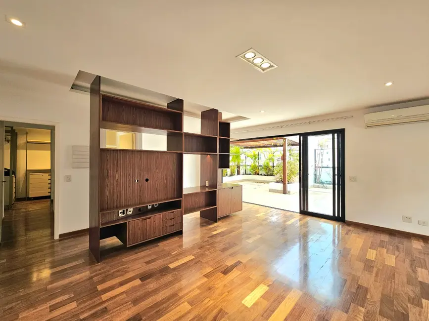 Foto 1 de Apartamento com 1 quarto à venda, 136m2 em Vila Olímpia, São Paulo - SP