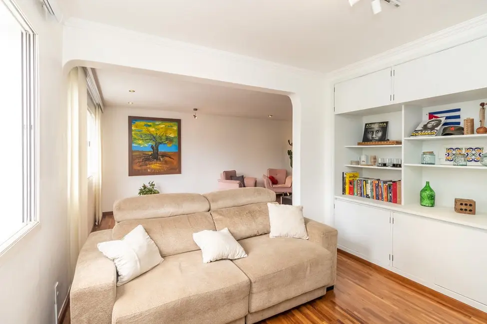 Foto 4 de Apartamento com 2 quartos à venda, 106m2 em Moema, São Paulo - SP