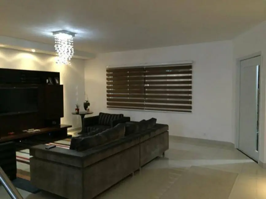 Foto 2 de Sobrado com 4 quartos à venda em Campestre, Santo Andre - SP