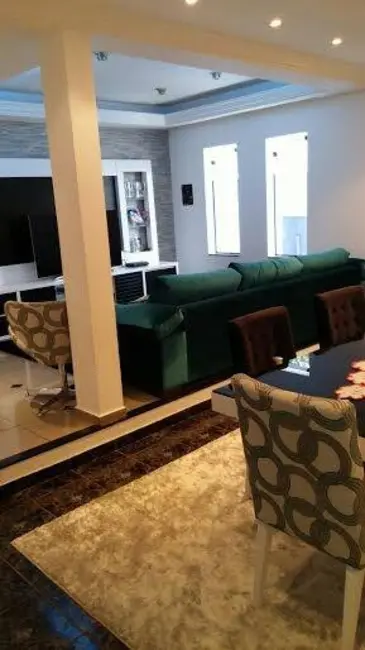 Sobrado com 5 quartos à venda em Vila Floresta, Santo Andre - SP - imagem 3 Foto 3 de Sobrado com 5 quartos à venda em Vila Floresta, Santo Andre - SP