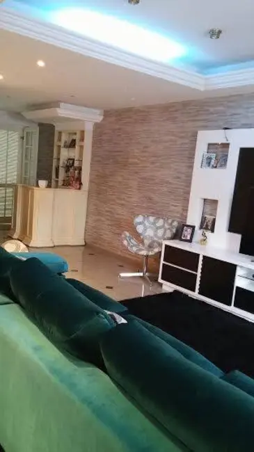 Sobrado com 5 quartos à venda em Vila Floresta, Santo Andre - SP - imagem 4 Foto 4 de Sobrado com 5 quartos à venda em Vila Floresta, Santo Andre - SP