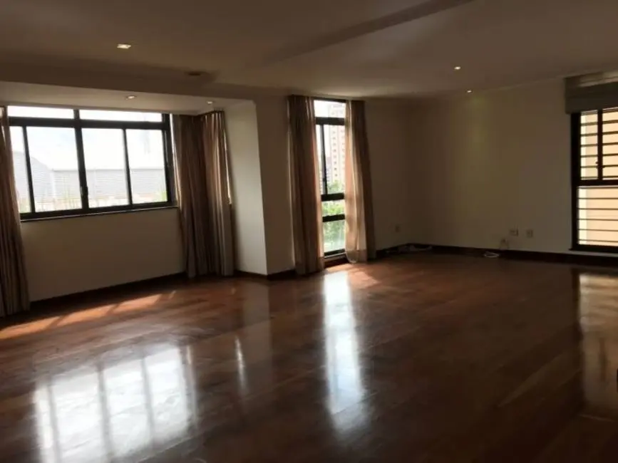 Apartamento com 3 quartos à venda, 158m2 em Vila Assunção, Santo Andre - SP - imagem 6 Foto 6 de Apartamento com 3 quartos à venda, 158m2 em Vila Assunção, Santo Andre - SP