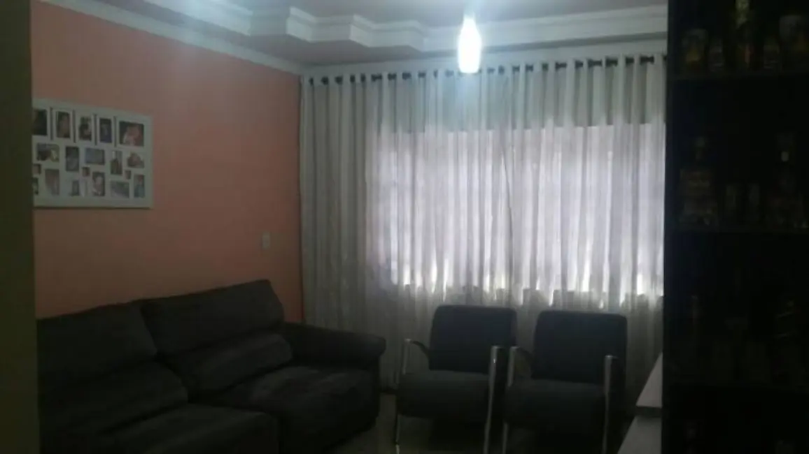 Casa com 3 quartos à venda em Vila Scarpelli, Santo Andre - SP - imagem 2 Foto 2 de Casa com 3 quartos à venda em Vila Scarpelli, Santo Andre - SP
