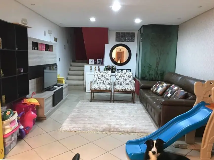 Foto 1 de Sobrado com 3 quartos à venda em Vila Scarpelli, Santo Andre - SP