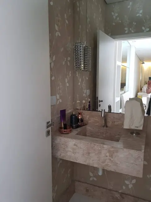 Sobrado com 3 quartos à venda em Vila Scarpelli, Santo Andre - SP - imagem 7 Foto 7 de Sobrado com 3 quartos à venda em Vila Scarpelli, Santo Andre - SP