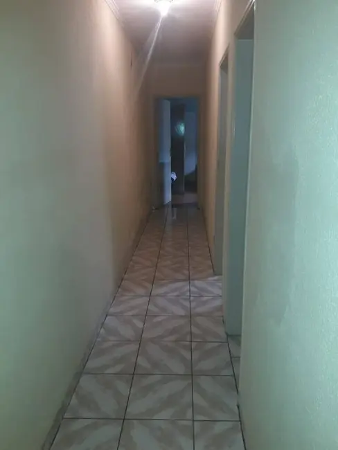 Casa com 2 quartos à venda em Jardim Santo André, Santo Andre - SP - imagem 6 Foto 6 de Casa com 2 quartos à venda em Jardim Santo André, Santo Andre - SP