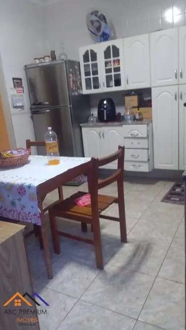 Casa com 2 quartos à venda em Peruibe - SP - imagem 6 Foto 6 de Casa com 2 quartos à venda em Peruibe - SP