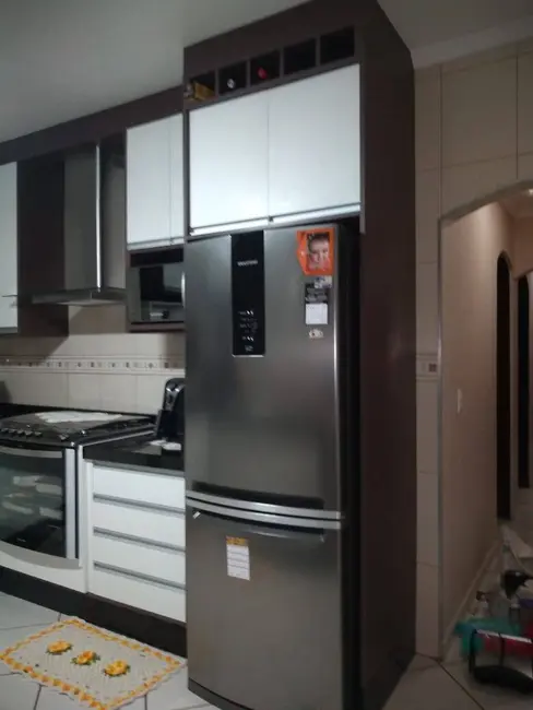 Sobrado com 3 quartos à venda em Jardim Santo André, Santo Andre - SP - imagem 3 Foto 3 de Sobrado com 3 quartos à venda em Jardim Santo André, Santo Andre - SP