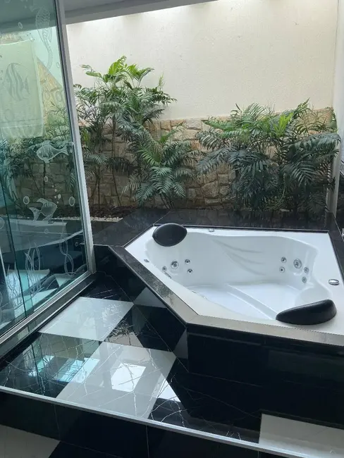 Foto 1 de Sobrado com 3 quartos à venda em Jardim, Santo Andre - SP