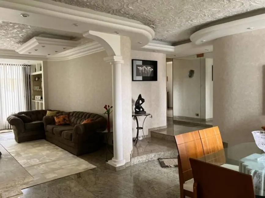 Casa com 6 quartos à venda, 355m2 em Nova Petrópolis, Sao Bernardo Do Campo - SP - imagem 9 Foto 9 de Casa com 6 quartos à venda, 355m2 em Nova Petrópolis, Sao Bernardo Do Campo - SP