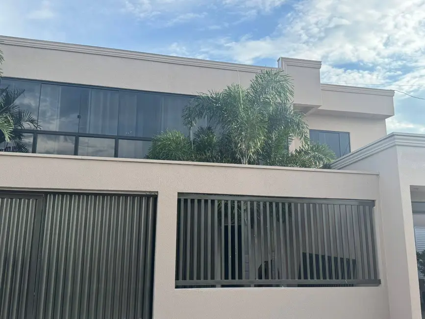 Foto 9 de Casa com 3 quartos para alugar, 300m2 em Primavera Do Leste - MT