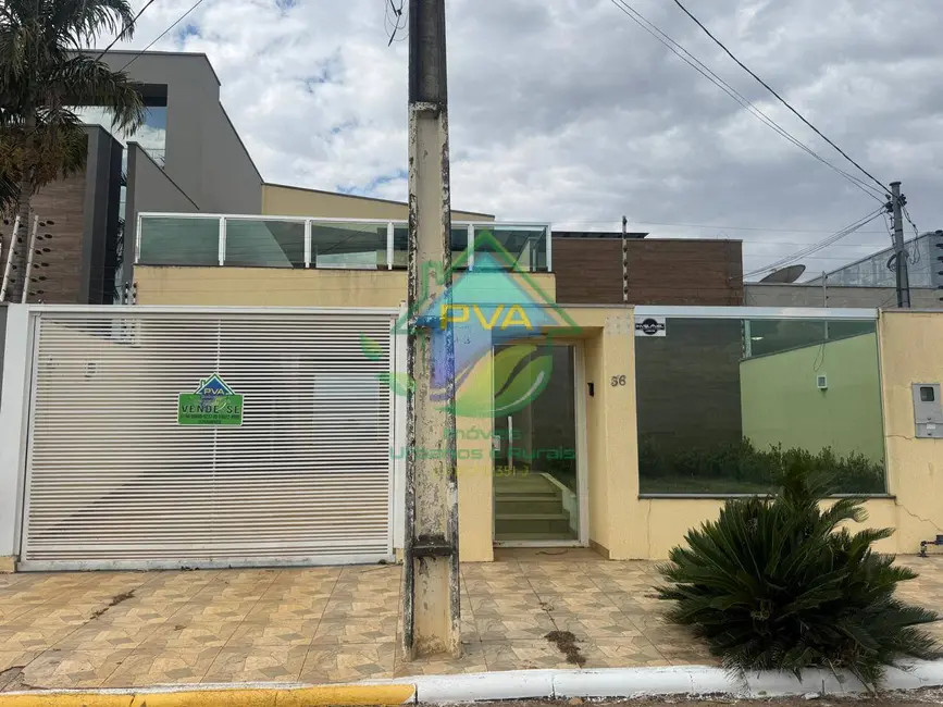 Foto 1 de Casa com 3 quartos à venda, 300m2 em Primavera Do Leste - MT