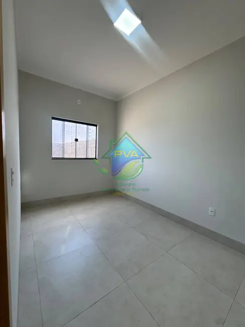 Foto 3 de Casa com 3 quartos para alugar em Primavera Do Leste - MT