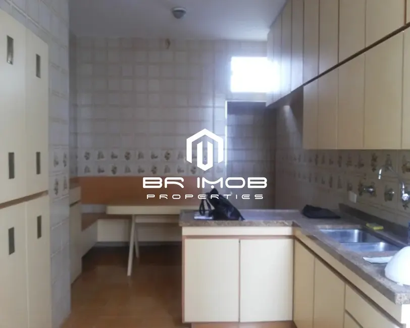 Casa com 3 quartos à venda, 320m2 em Moema, São Paulo - SP - imagem 6 Foto 6 de Casa com 3 quartos à venda, 320m2 em Moema, São Paulo - SP