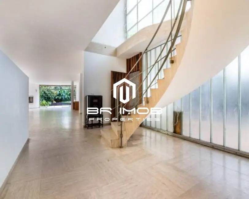 Casa com 5 quartos à venda, 764m2 em Jardim América, São Paulo - SP - imagem 1 Foto 1 de Casa com 5 quartos à venda, 764m2 em Jardim América, São Paulo - SP