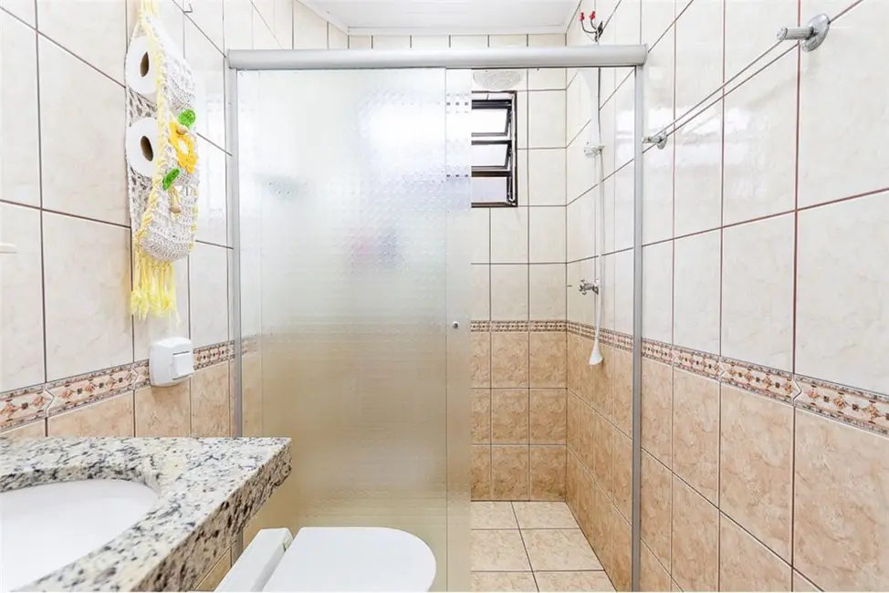 Foto 8 de Casa com 3 quartos à venda, 231m2 em Vila Carmosina, São Paulo - SP