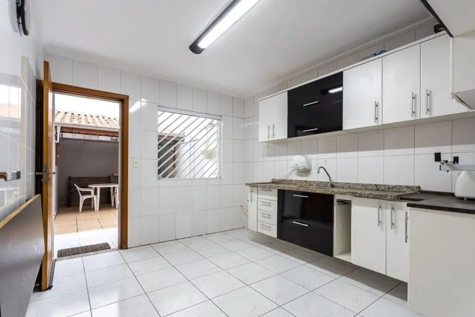 Foto 4 de Casa com 3 quartos à venda, 130m2 em Vila Antonieta, São Paulo - SP