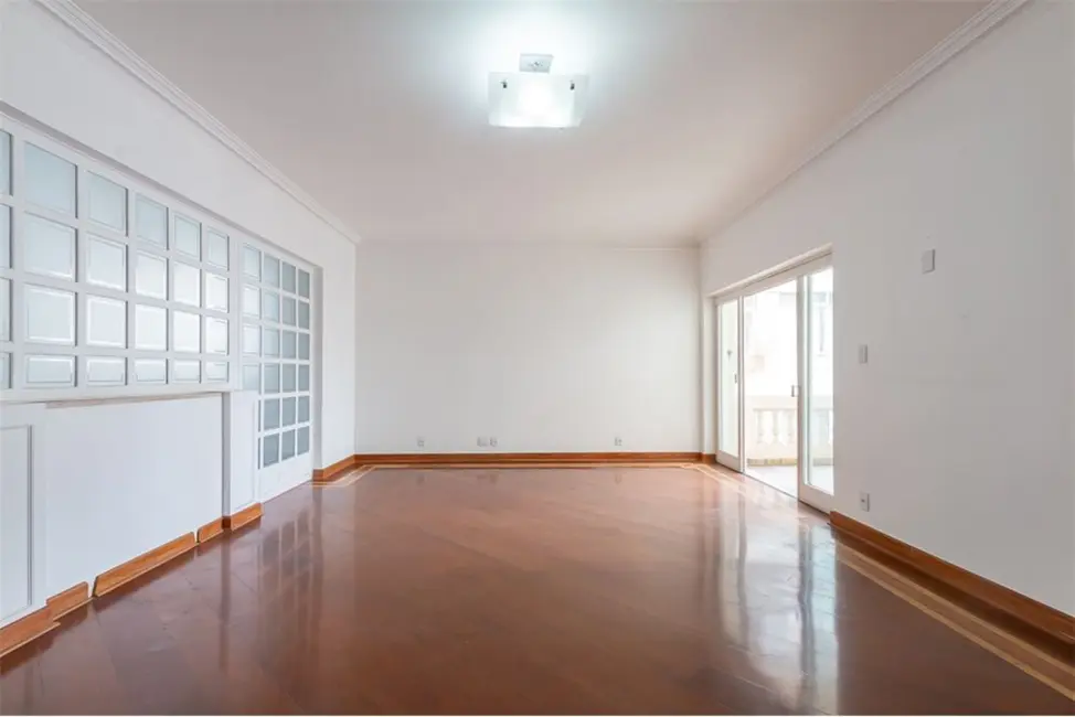 Apartamento com 3 quartos à venda, 230m2 em Higienópolis, São Paulo - SP - imagem 4 Foto 4 de Apartamento com 3 quartos à venda, 230m2 em Higienópolis, São Paulo - SP