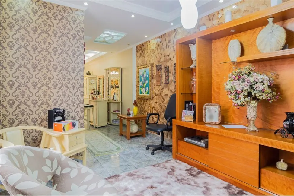 Foto 6 de Casa com 3 quartos à venda, 190m2 em Vila Paranaguá, São Paulo - SP