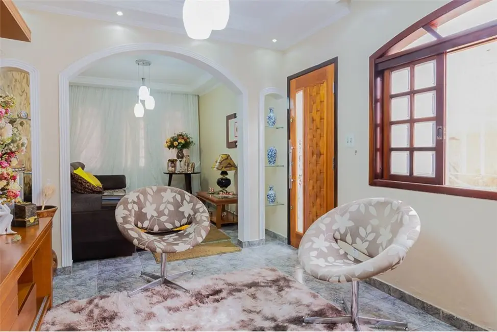 Foto 7 de Casa com 3 quartos à venda, 190m2 em Vila Paranaguá, São Paulo - SP