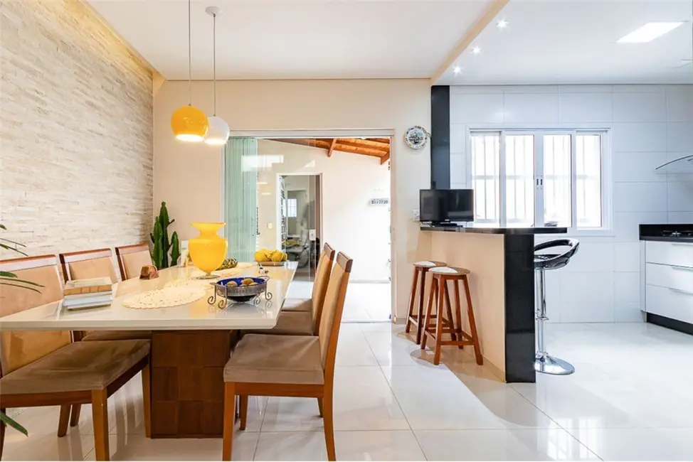 Foto 7 de Casa com 3 quartos à venda, 190m2 em Parque Imperial, São Paulo - SP