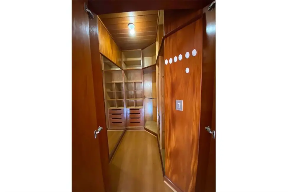 Casa com 3 quartos à venda, 338m2 em Tatuapé, São Paulo - SP - imagem 3 Foto 3 de Casa com 3 quartos à venda, 338m2 em Tatuapé, São Paulo - SP