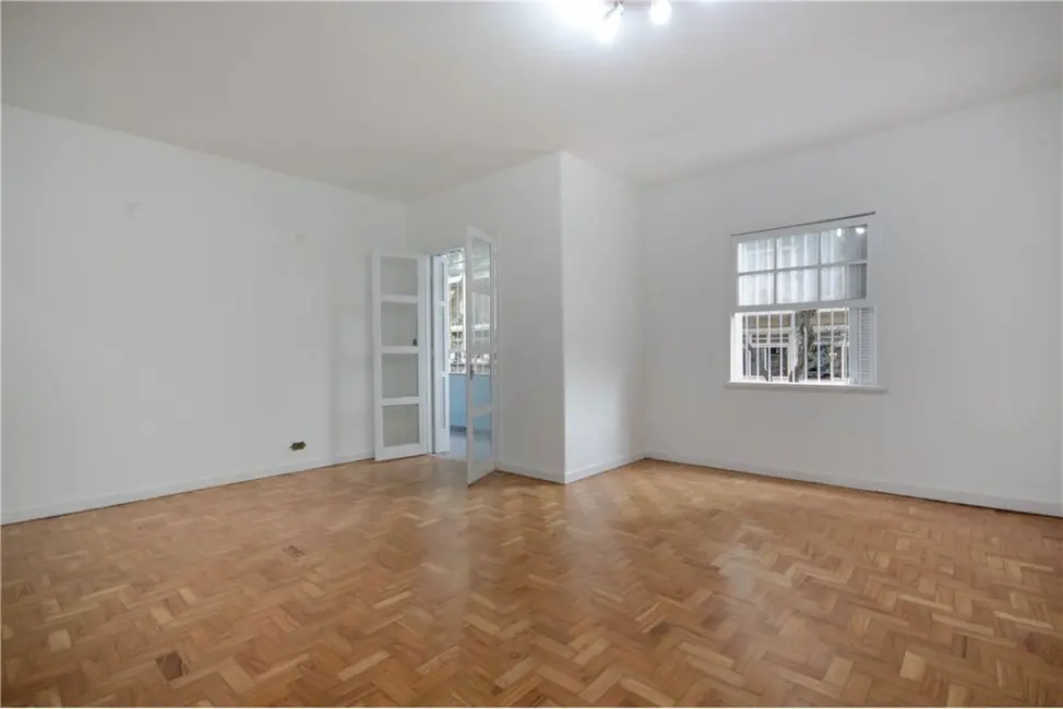 Apartamento com 2 quartos à venda, 114m2 em Cerqueira César, São Paulo - SP - imagem 3 Foto 3 de Apartamento com 2 quartos à venda, 114m2 em Cerqueira César, São Paulo - SP