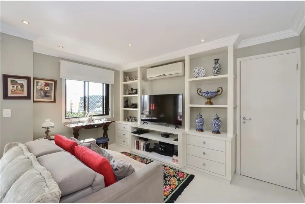 Foto 6 de Apartamento com 3 quartos à venda, 147m2 em Caxingui, São Paulo - SP