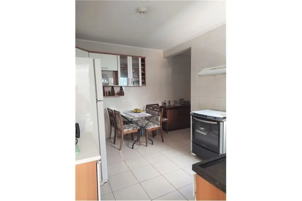 Foto 4 de Casa com 4 quartos à venda, 140m2 em Vila Rica, São Paulo - SP