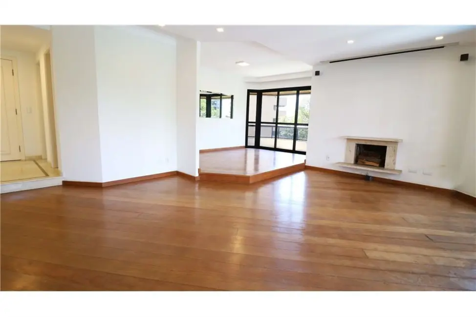 Apartamento com 3 quartos à venda, 220m2 em Vila Andrade, São Paulo - SP - imagem 5 Foto 5 de Apartamento com 3 quartos à venda, 220m2 em Vila Andrade, São Paulo - SP