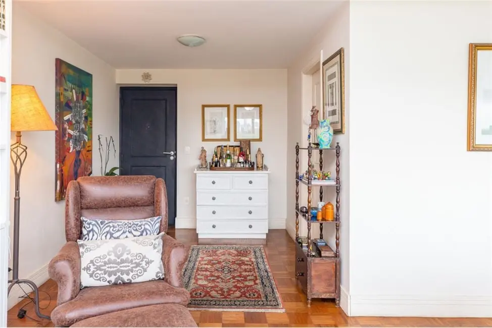 Apartamento com 4 quartos à venda, 184m2 em Pinheiros, São Paulo - SP - imagem 6 Foto 6 de Apartamento com 4 quartos à venda, 184m2 em Pinheiros, São Paulo - SP