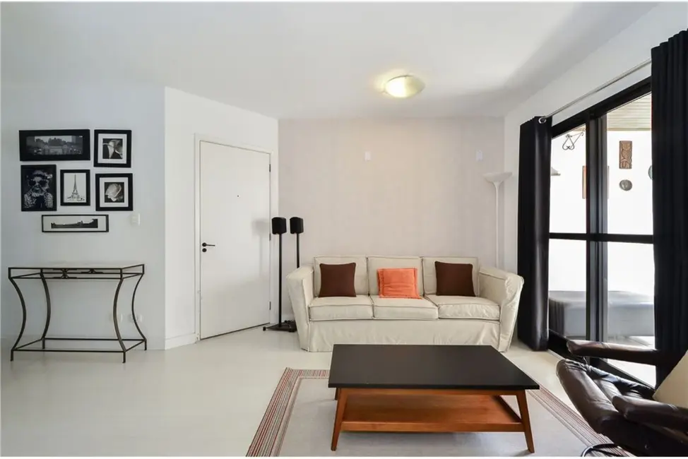 Foto 3 de Apartamento com 3 quartos à venda, 92m2 em Moema, São Paulo - SP