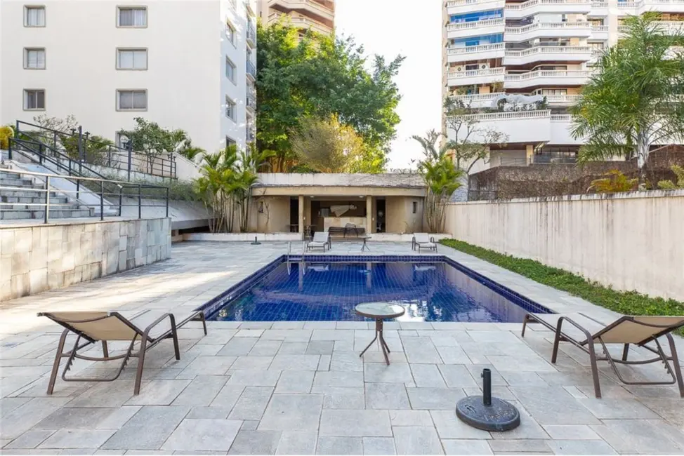 Apartamento com 4 quartos à venda, 236m2 em Real Parque, São Paulo - SP - imagem 7 Foto 7 de Apartamento com 4 quartos à venda, 236m2 em Real Parque, São Paulo - SP
