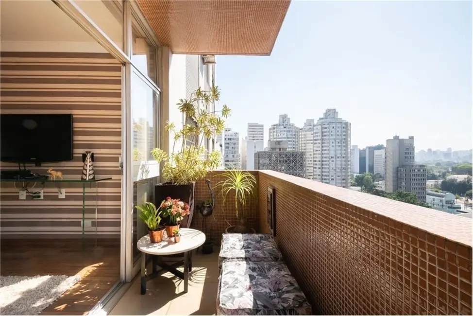 Foto 5 de Apartamento com 3 quartos à venda, 180m2 em Itaim Bibi, São Paulo - SP