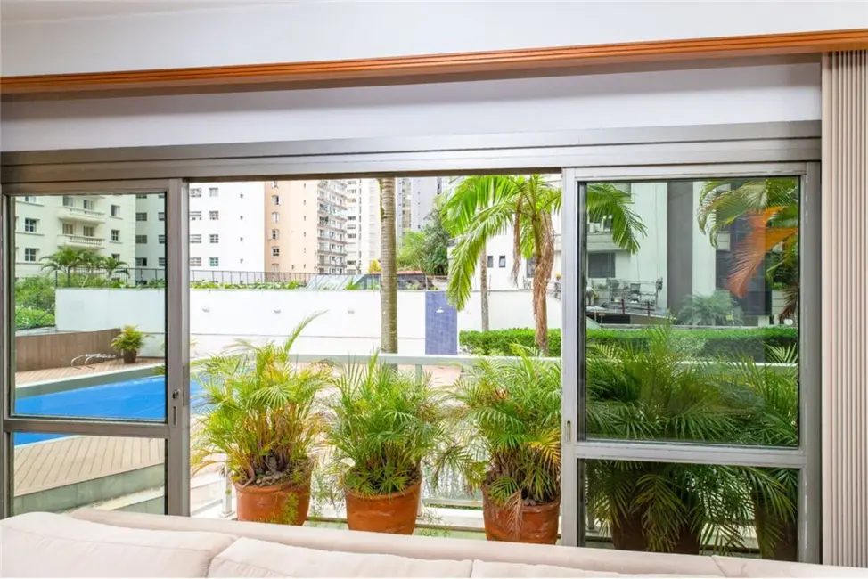 Foto 8 de Apartamento com 3 quartos à venda, 214m2 em Itaim Bibi, São Paulo - SP