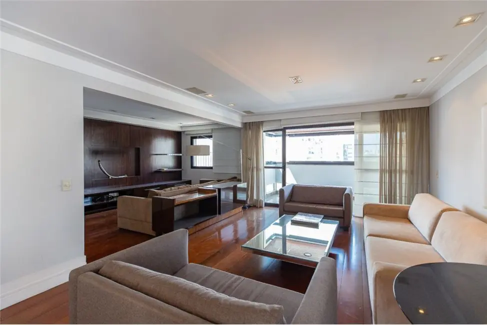 Apartamento com 3 quartos à venda, 230m2 em Moema, São Paulo - SP - imagem 7 Foto 7 de Apartamento com 3 quartos à venda, 230m2 em Moema, São Paulo - SP