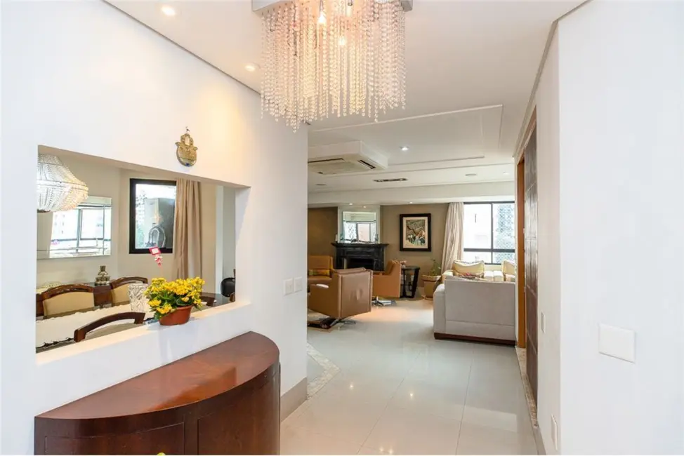 Apartamento com 4 quartos à venda, 202m2 em Moema, São Paulo - SP - imagem 1 Foto 1 de Apartamento com 4 quartos à venda, 202m2 em Moema, São Paulo - SP