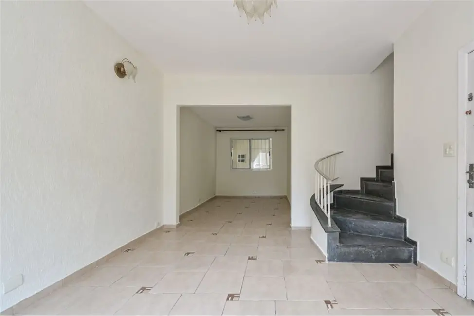 Casa com 3 quartos à venda, 147m2 em Jabaquara, São Paulo - SP - imagem 3 Foto 3 de Casa com 3 quartos à venda, 147m2 em Jabaquara, São Paulo - SP