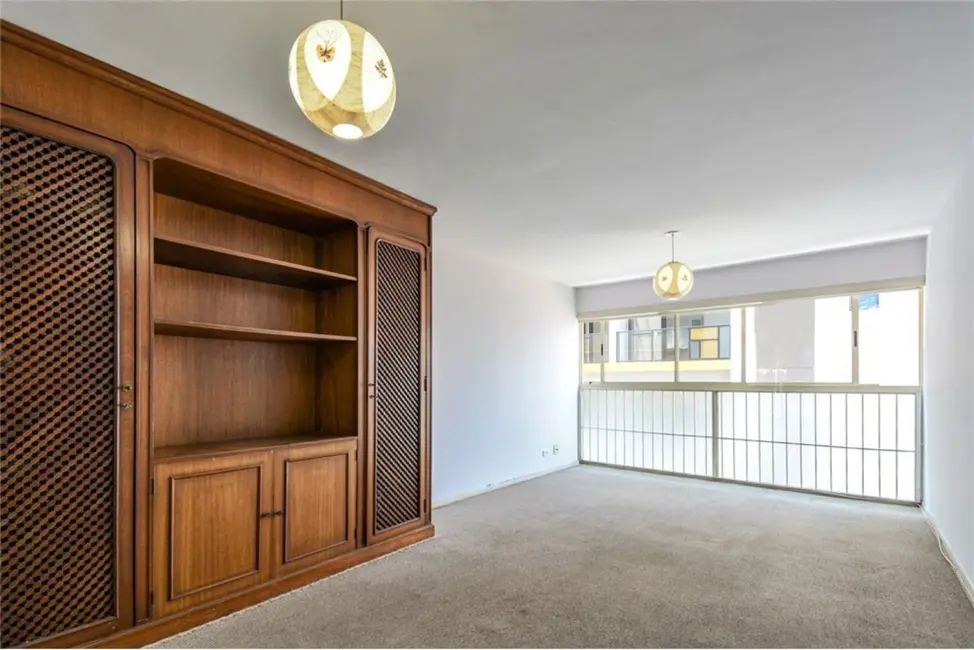 Apartamento com 3 quartos à venda, 106m2 em Vila Mariana, São Paulo - SP - imagem 2 Foto 2 de Apartamento com 3 quartos à venda, 106m2 em Vila Mariana, São Paulo - SP