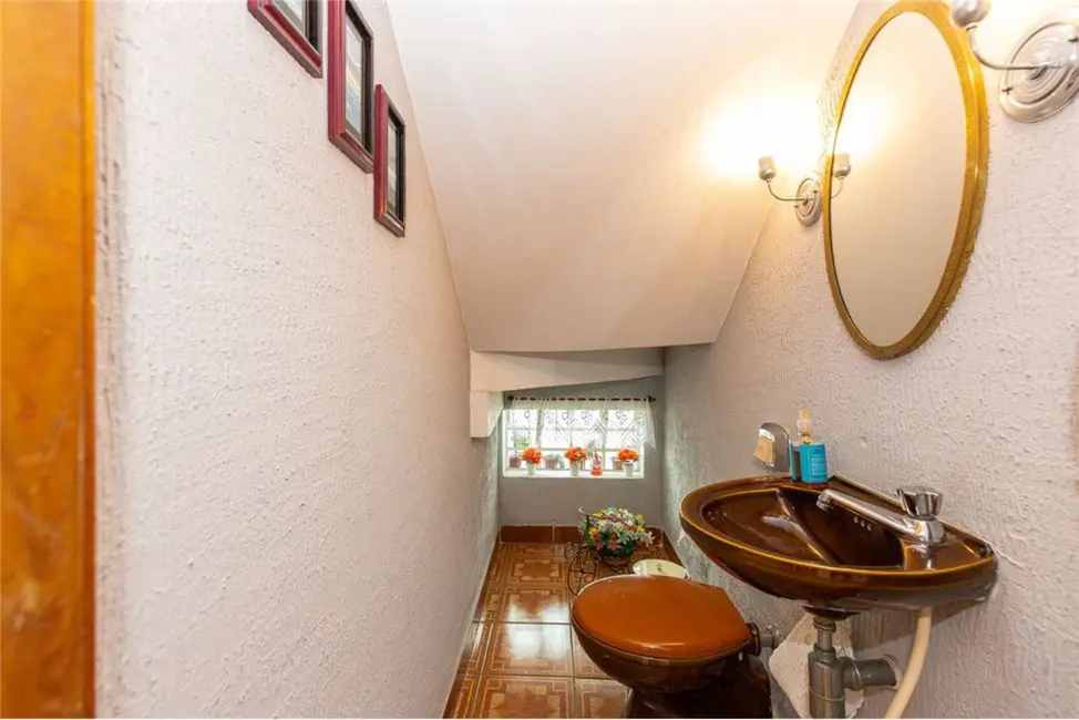 Foto 6 de Casa com 3 quartos à venda, 280m2 em Vila Ipojuca, São Paulo - SP