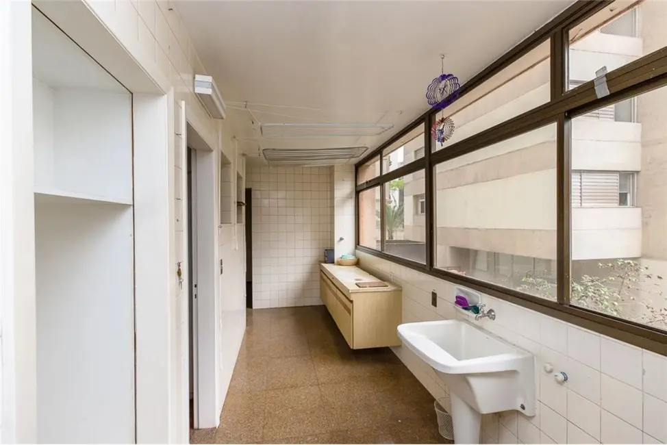 Foto 8 de Apartamento com 4 quartos à venda, 240m2 em Higienópolis, São Paulo - SP