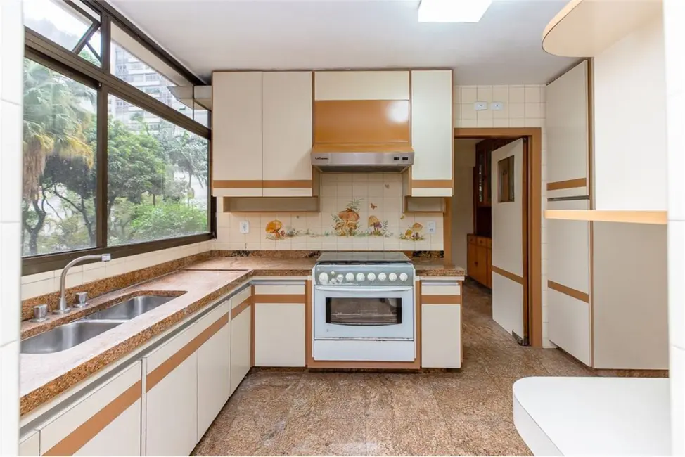 Foto 9 de Apartamento com 4 quartos à venda, 240m2 em Higienópolis, São Paulo - SP