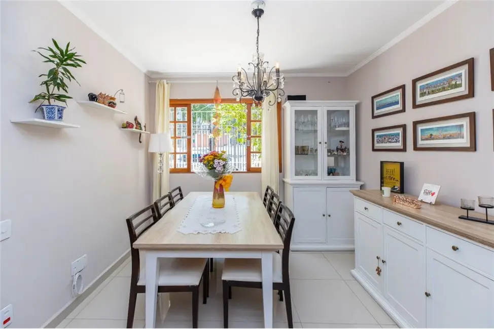 Casa com 3 quartos à venda, 210m2 em Campo Belo, São Paulo - SP - imagem 2 Foto 2 de Casa com 3 quartos à venda, 210m2 em Campo Belo, São Paulo - SP