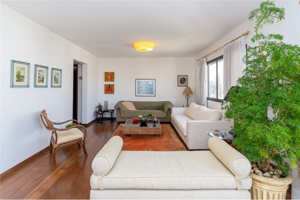 Apartamento com 4 quartos à venda, 183m2 em Vila Andrade, São Paulo - SP - imagem 3 Foto 3 de Apartamento com 4 quartos à venda, 183m2 em Vila Andrade, São Paulo - SP