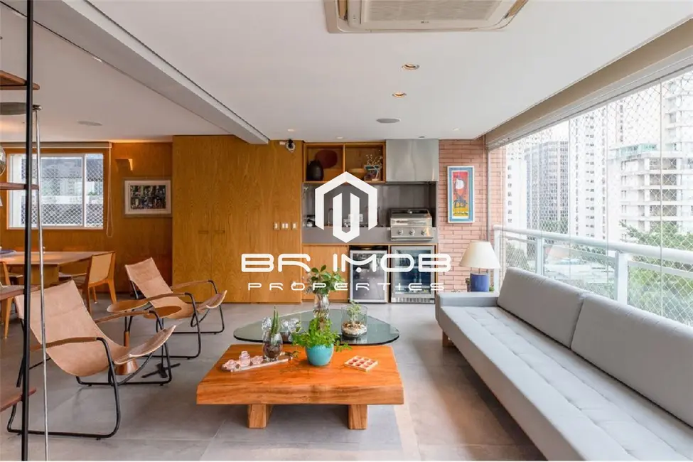 Foto 4 de Apartamento com 3 quartos à venda, 201m2 em Itaim Bibi, São Paulo - SP