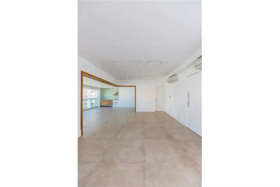 Apartamento com 3 quartos à venda, 157m2 em Vila Nova Conceição, São Paulo - SP - imagem 3 Foto 3 de Apartamento com 3 quartos à venda, 157m2 em Vila Nova Conceição, São Paulo - SP