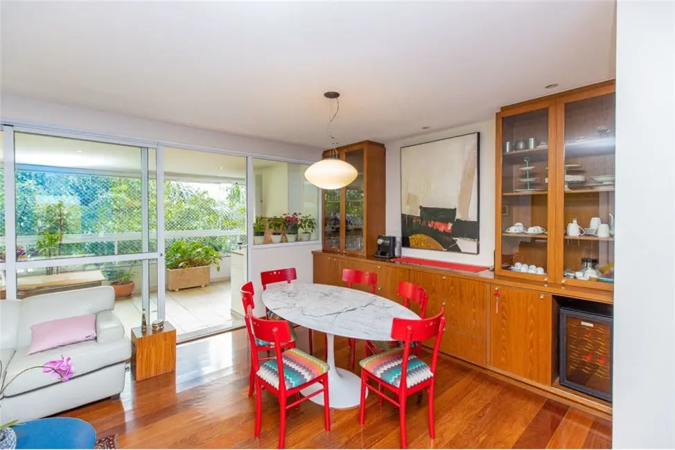 Foto 9 de Apartamento com 3 quartos à venda, 188m2 em Itaim Bibi, São Paulo - SP