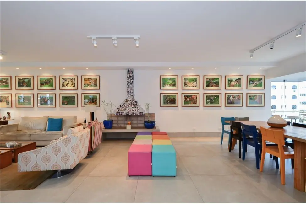 Apartamento com 4 quartos à venda, 230m2 em Higienópolis, São Paulo - SP - imagem 4 Foto 4 de Apartamento com 4 quartos à venda, 230m2 em Higienópolis, São Paulo - SP